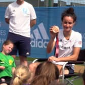 Olympic medallist Fiona Crackles talks Tokyo 2020 glory to next generation of hockey players in Newcastle