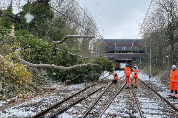 Impact of storm Arwen on the Metro