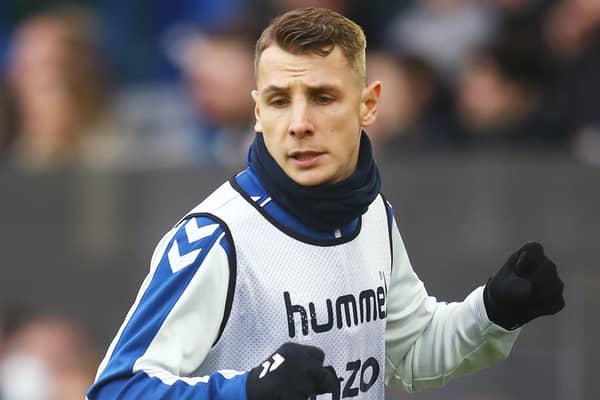 Lucas Digne warms up. Picture: Chris Brunskill/Getty Images