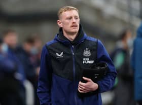 Newcastle United midfielder Sean Longstaff has signed a new contract with the club. 
