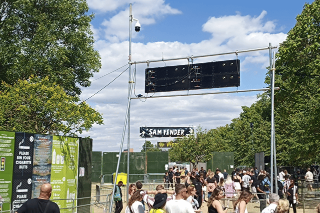 Fans make their way into Finsbury Park (Image: Jason Button)