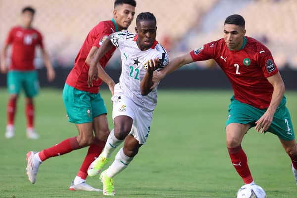 Ghana’s forward Kamaldeen Sulemana vies with Morocco’s defender Achraf Hakimi during the Africa Cup of Nations 2021 (Photo by Kenzo Tribouillard / AFP)
