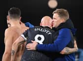 Newcastle United midfielder Jonjo Shelvey and head coach Eddie Howe. (Photo by Stu Forster/Getty Images)