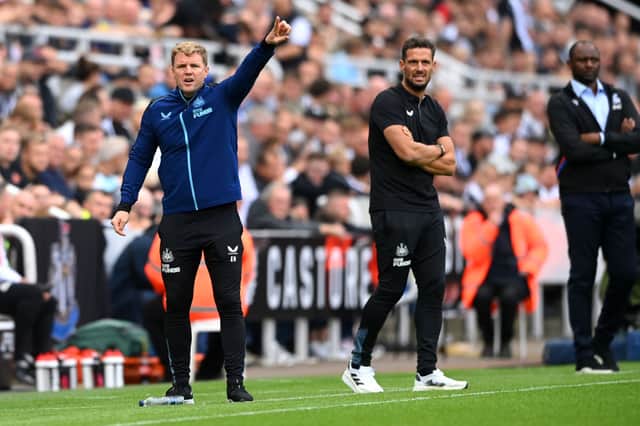 Eddie Howe, Manager of Newcastle United gives their team instructions during the Premier League match between Newcastle United and Crystal Palace at St. James Park on September 03, 2022 in Newcastle upon Tyne, England.