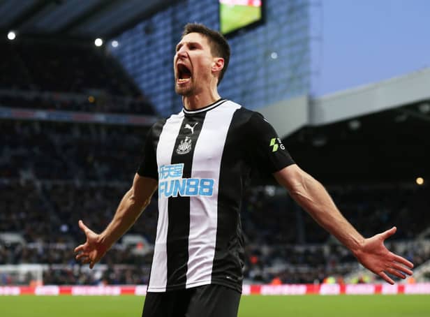 <p>Federico Fernandez sealed a move to Elche on transfer deadline day. (Photo by Nigel Roddis/Getty Images)</p>