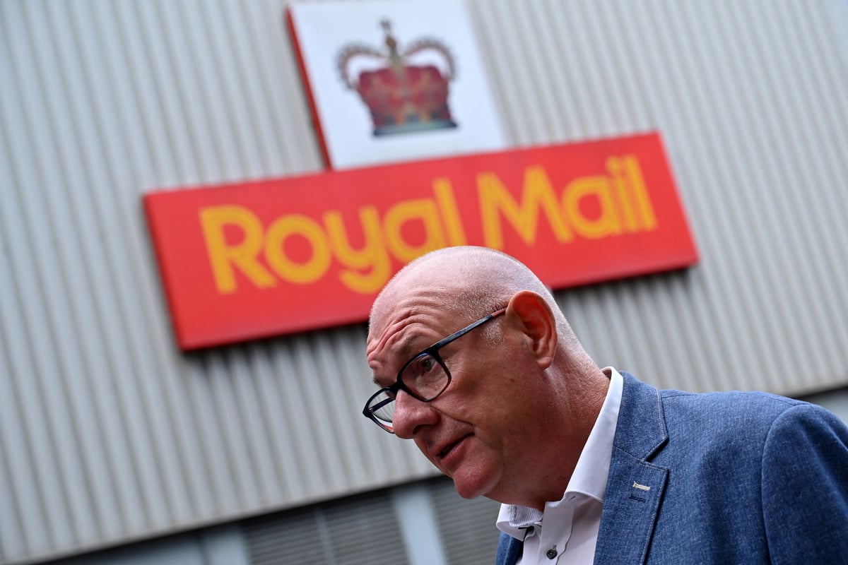 Royal Mail strikes: Newcastle postal workers begin 19 days of walkouts - 18  other strike dates confirmed