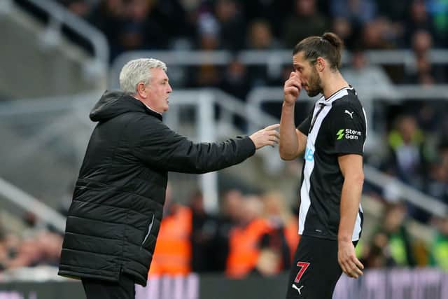 Former Newcastle United pair Steve Bruce and Andy Carroll. (Photo by Alex Livesey/Getty Images)