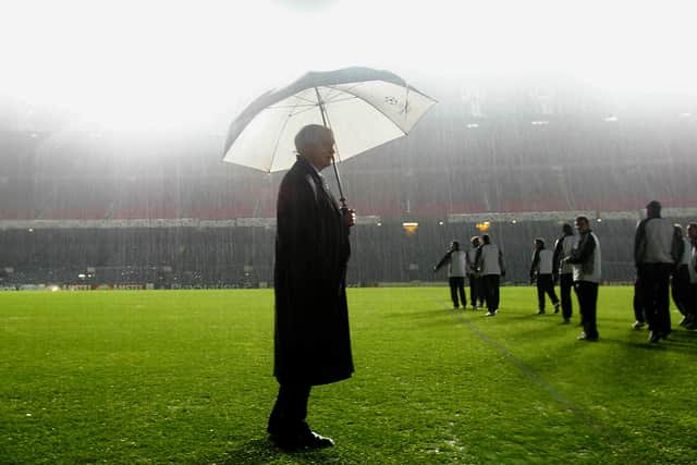 Bobby Robson in Barcelona in 2002 (Image: Getty Images)