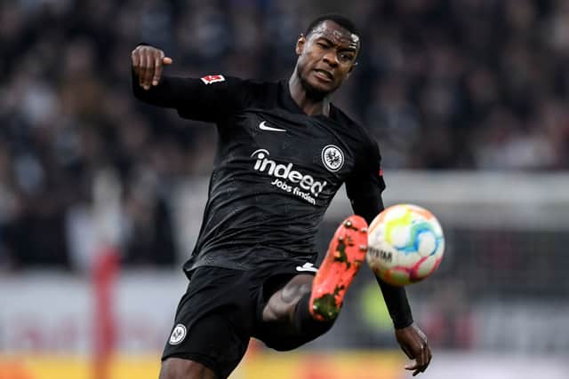 Evan Ndicka of Frankfurt controls the ball during the Bundesliga match between 1. FSV Mainz 05 and Eintracht Frankfurt at MEWA Arena on November 13, 2022 in Mainz, Germany.
