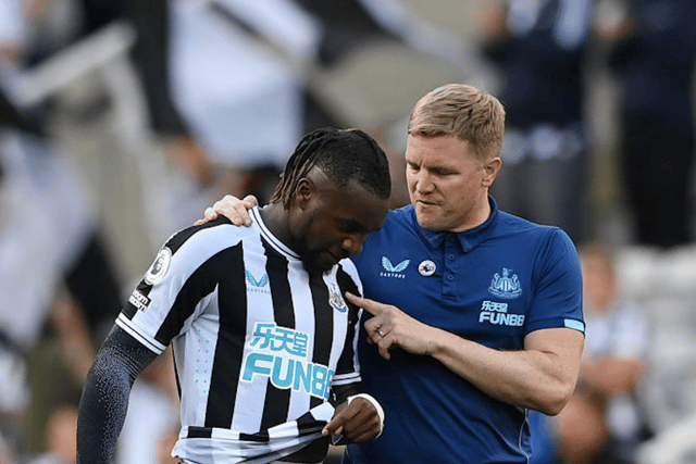 Newcastle United head coach Eddie Howe (right) and winger Allan Saint-Maximin (right). (Photo credit: Getty Images)