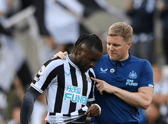 Newcastle United head coach Eddie Howe (right) and winger Allan Saint-Maximin (right). (Photo credit: Getty Images)