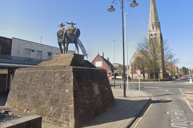 The statue of two Vikings in Jarrow (Image: Google Streetview)