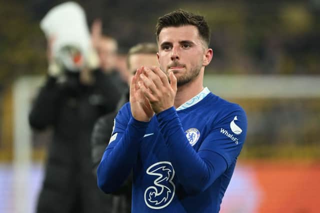 Chelsea’s English midfielder Mason Mount applauds after the UEFA Champions League, first-leg, round of 16 football match  (Photo by INA FASSBENDER / AFP) (Photo by INA FASSBENDER/AFP via Getty Images)