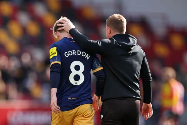 Newcastle United head coach Eddie Howe with winger Anthony Gordon.