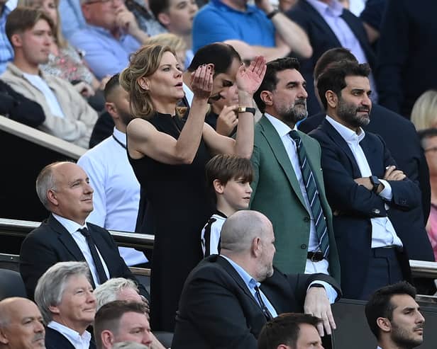 Amanda Staveley alongside Yasir-Al-Rumayyan (c) and Mehrdad Ghodoussi (Image: Getty Images)