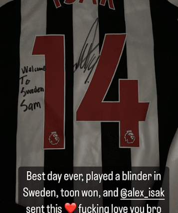 Sam Fender was welcomed to Sweden with a special gift from Alexander Isak (Image: Instagram @sam_fender)