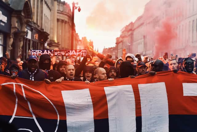 PSG fans chanting in front of Greys Monument (Credit: Andrew White)