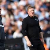 West Ham United's Scottish manager David Moyes (L) and Newcastle United's English head coach Eddie Howe watches the players from the touchline during the English Premier League football match between West Ham United and Newcastle United at the London Stadium, in London on October 8, 2023. (Photo by HENRY NICHOLLS / AFP) 
