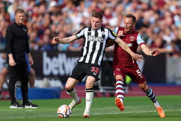 Newcastle United midfielder Elliot Anderson. . (Photo by Tom Dulat/Getty Images)