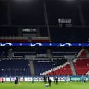 Newcastle United's players attend a training session at the Parc des Princes Stadium in Paris on November 27, 2023, on the eve of their UEFA Champions League football match against Paris Saint-Germain. (Photo by FRANCK FIFE / AFP)