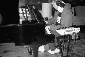 Sam Fender shared an image of himself playing the piano to Instagram, alongside the caption 'Merry Christmas 🎄❤️ See you in 2024 x'.