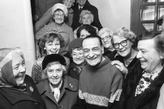 Bobby Thompson with fans in 1981.