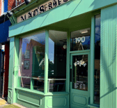House is a fairly new addition to Newcastle's wine scene. Located on Heaton Road, the natural wine bar has quickly become one of my favourites.