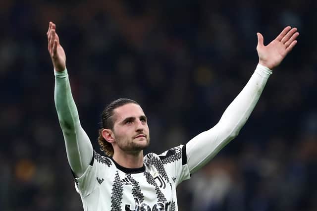 Tin chuyển nhượng trưa 8/8: Man Utd chính thức chiêu mộ Mats Hummels; Xong vụ Osimhen tới Chelsea