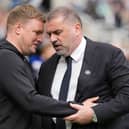 Newcastle United head coach Eddie Howe (L) and Tottenham Hotspur' boss Ange Postecoglou (R). (Photo by ANDY BUCHANAN/AFP via Getty Images)
