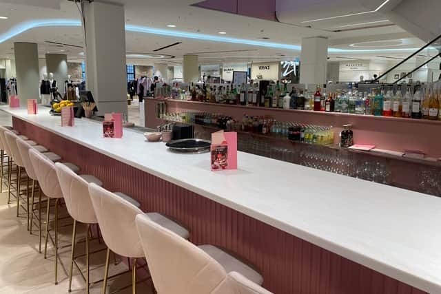 Shoppers will be able to enjoy cocktails and more.