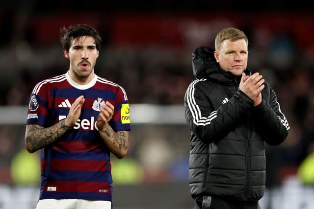 Sandro Tonali of Newcastle United and Eddie Howe, Manager of Newcastle United, applaud the fans following the Premier League match between Brentford and Newcastle United. (Photo by Richard Heathcote/Getty Images)