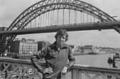 Brendan Foster near the Tyne Bridge in 1975. Just one photo from our nostalgic 1970s gallery. (Photo by Fresco/Evening Standard/Hulton Archive/Getty Images)