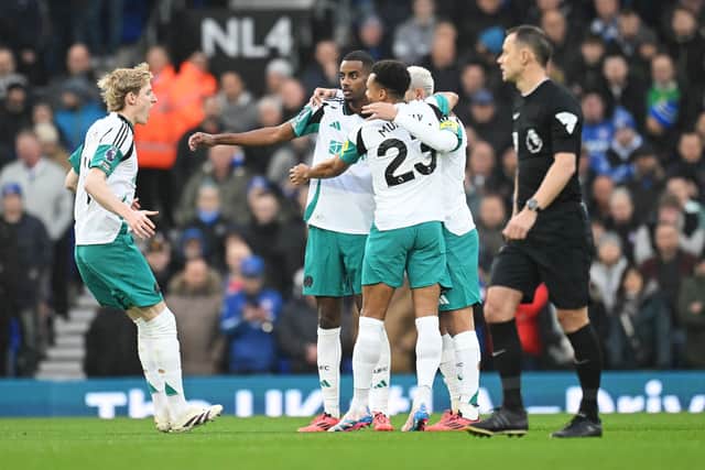 Alexander Isak of Newcastle United celebrates scoring his team's first goal with teammates during the Premier League match between Ipswich Town FC. (Photo by Michael Regan/Getty Images)