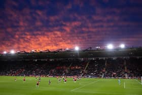 Mateus Fernandes of Southampton takes a free kick as sun sets during the Premier League match between Southampton and Newcastle United. (Photo by Ryan Pierse/Getty Images)