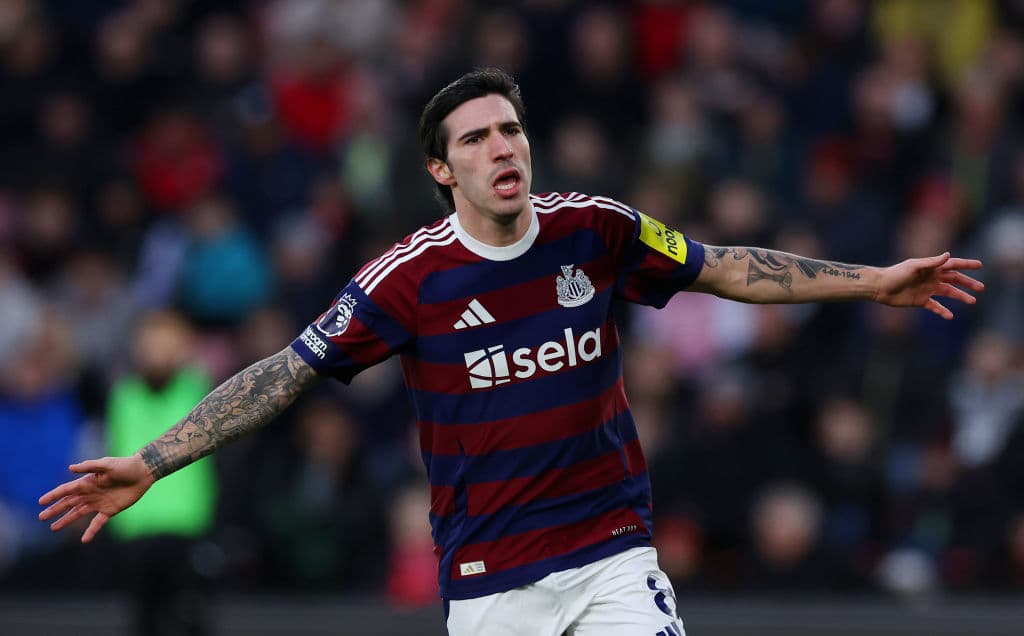 Sandro Tonali responds perfectly to Italian media as 'desperate' Newcastle  United exit talk emerges
