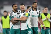 Callum Wilson, Bruno Guimaraes and Joelinton of Newcastle United celebrate victory following the Premier League match between West Ham United FC and Newcastle United FC at London Stadium on March 10, 2025 in London, England. (Photo by Justin Setterfield/Getty Images)