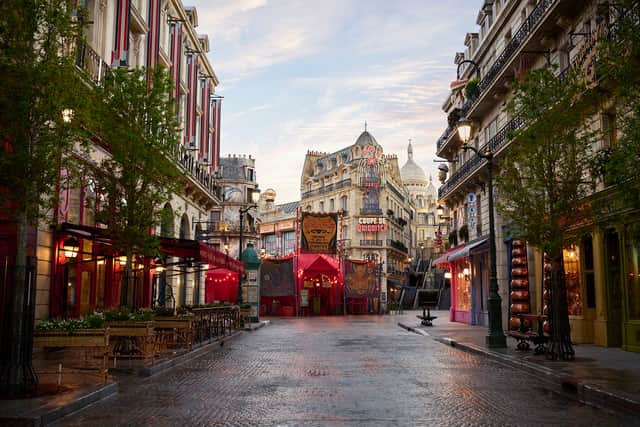 The new chapter in the Wizarding World of Harry Potter allows guests to enter a magical recreation of 1920s wizarding Paris