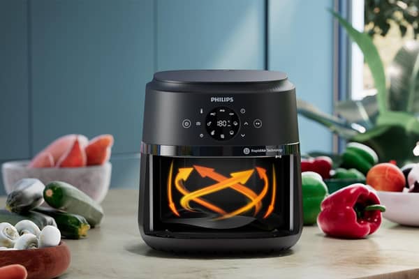 The Philips 2000 Series now comes with a viewing window - and it's an absolute bargain at the moment