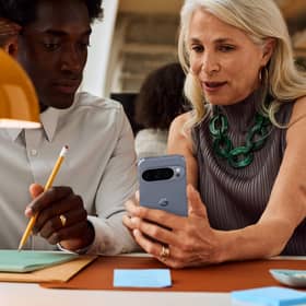The Google Pixel 10 Pro with Vodafone Business offers tools that support collaboration and everyday productivity.