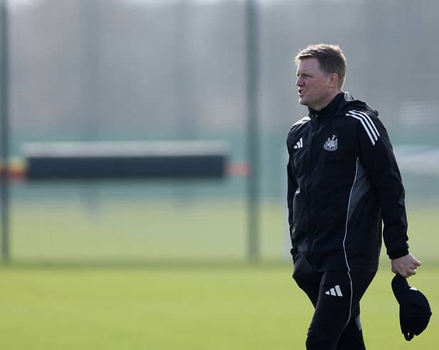Newcastle United's English head coach Eddie Howe arrives to lead a team training session at the Darsley Park training centre in Newcastle upon Tyne (Photo by SCOTT HEPPELL / AFP via Getty Images)