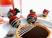 Chocolate and strawberry tartlets