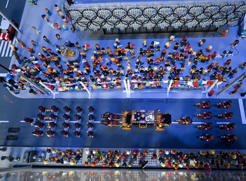 Taking to the streets of MINILAND Birmingham, a mini figure of Queen Elizabeth II can be spotted waving with the rest of her royal family from the balcony, as her Jubilee carriage and mini figures parade the streets in her honour