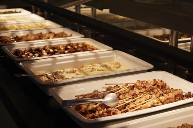 Greek and international dishes in the restaurant