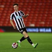 Joe White of Newcastle United U21 on the ball during the Papa John's Trophy match between Barnsley and Newcastle United U21 at Oakwell Stadium on September 20, 2022 in Barnsley, England. (Photo by George Wood/Getty Images)