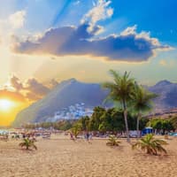 Last-minute Fred Olsen and Wowcher cruise deals for Christmas markets and winter sun from £89