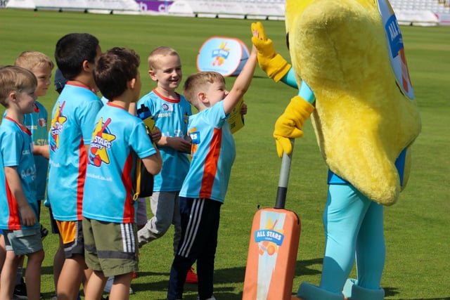 Durham Cricket Foundation teams up for a third year with Karbon Homes to deliver free holiday camps with meals.