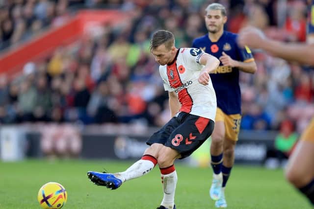 SOUTHAMPTON, ENGLAND - NOVEMBER 06: James Ward-Prowse of Southampton passes the ball during the Premier League match between Southampton FC and Newcastle United at Friends Provident St. Mary's Stadium on November 06, 2022 in Southampton, England. (Photo by David Cannon/Getty Images)