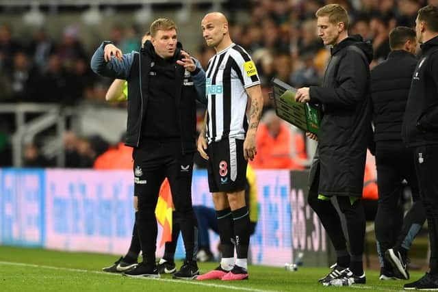 Newcastle United Manager, Eddie Howe gives Jonjo Shelvey instructions from the side lines during the Carabao Cup Fourth Round match between Newcastle United and AFC Bournemouth at St James' Park on December 20, 2022 in Newcastle upon Tyne, England. (Photo by Stu Forster/Getty Images)