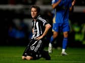 Newcastle player Michael Owen looks on dejectedly after a miss during the Premier League  match between Newcastle United and Portsmouth at St James' Park on April 27, 2009 in Newcastle, England.  (Photo by Stu Forster/Getty Images)