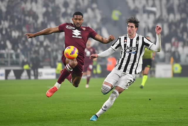 Bayern Munich are in talks to sign £12 million Newcastle United and Liverpool target Gleison Bremer who currently plays for Serie A side Torino (Sport1)